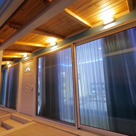 Twins Villa Σαράντα Εξωτερικό φωτογραφία