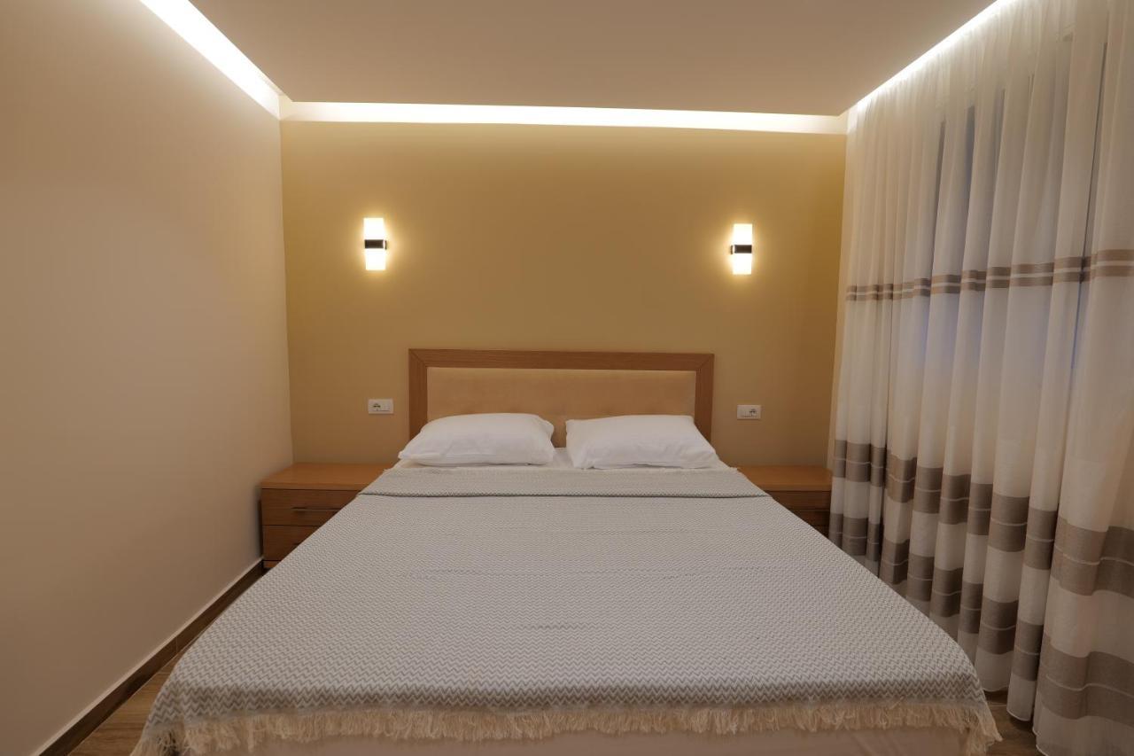 Twins Villa Σαράντα Εξωτερικό φωτογραφία